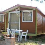 Camping *